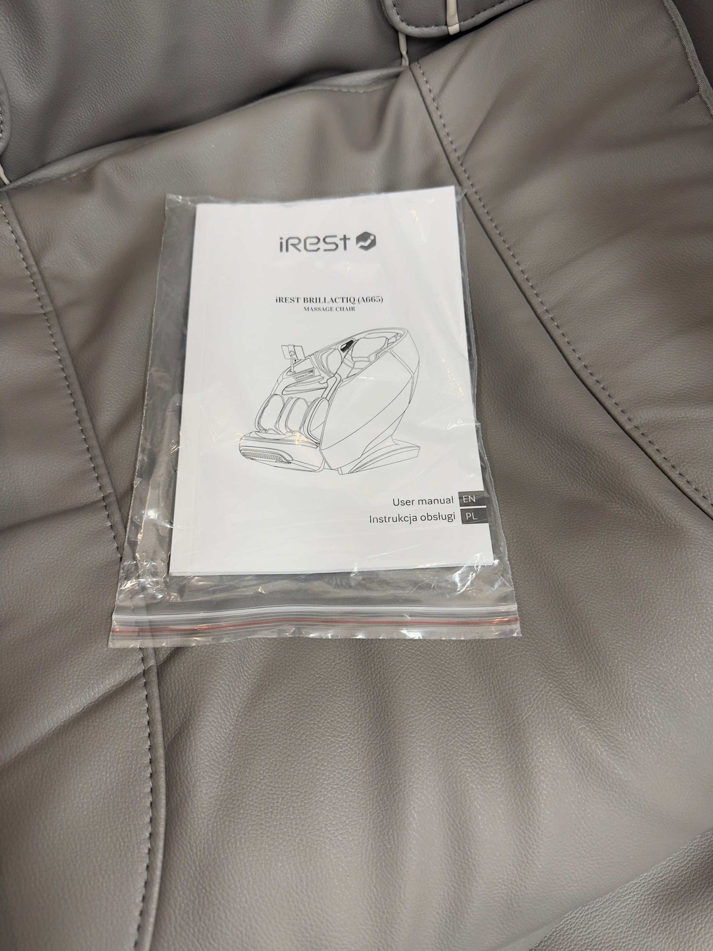 Massagestoel iRest Brillactiq outlet model bijna nieuw met fabrieksgarantie en korting