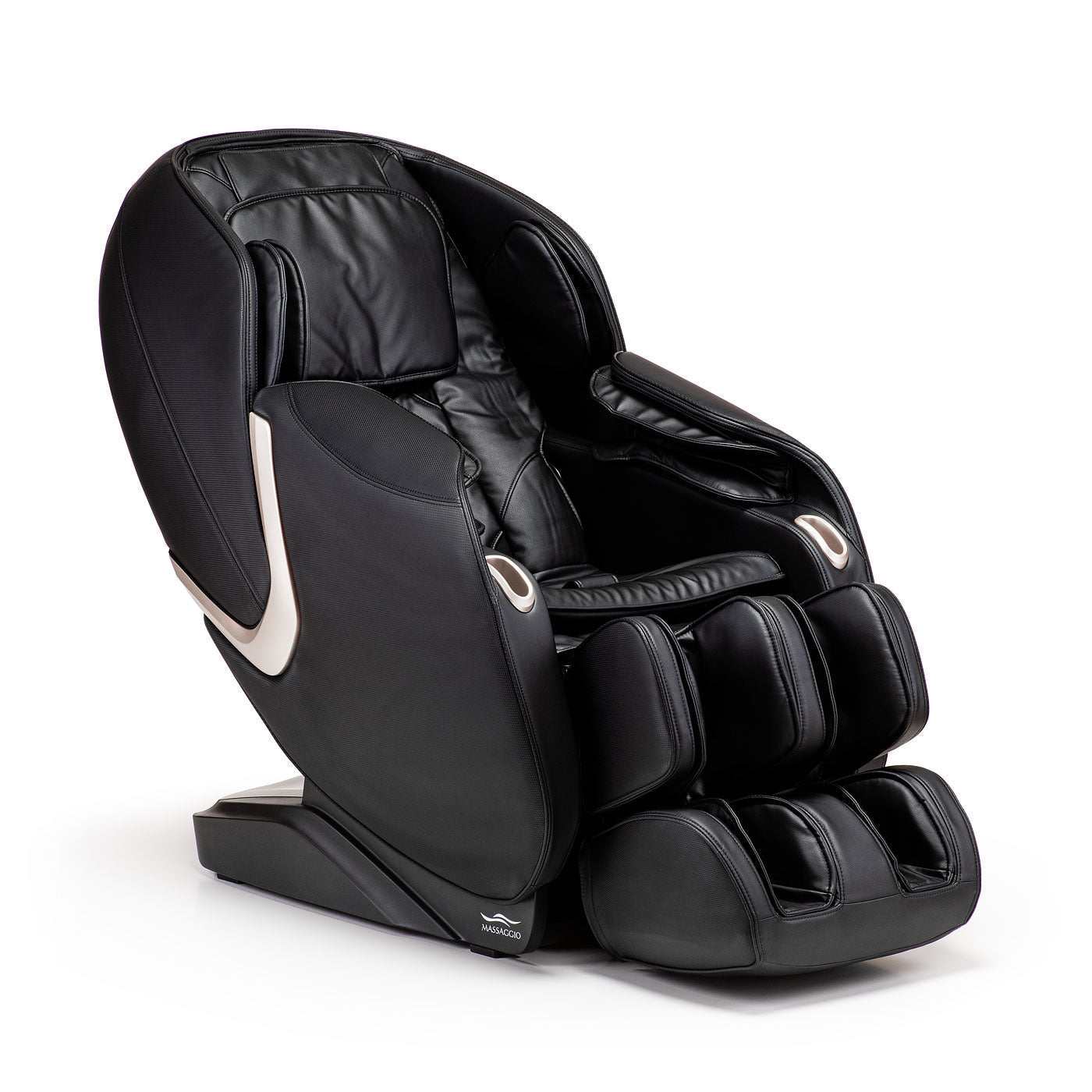 Beige leren massagestoel Massaggio Eccellente 2 in zero gravity met ergonomisch design voor ultieme ontspanning.