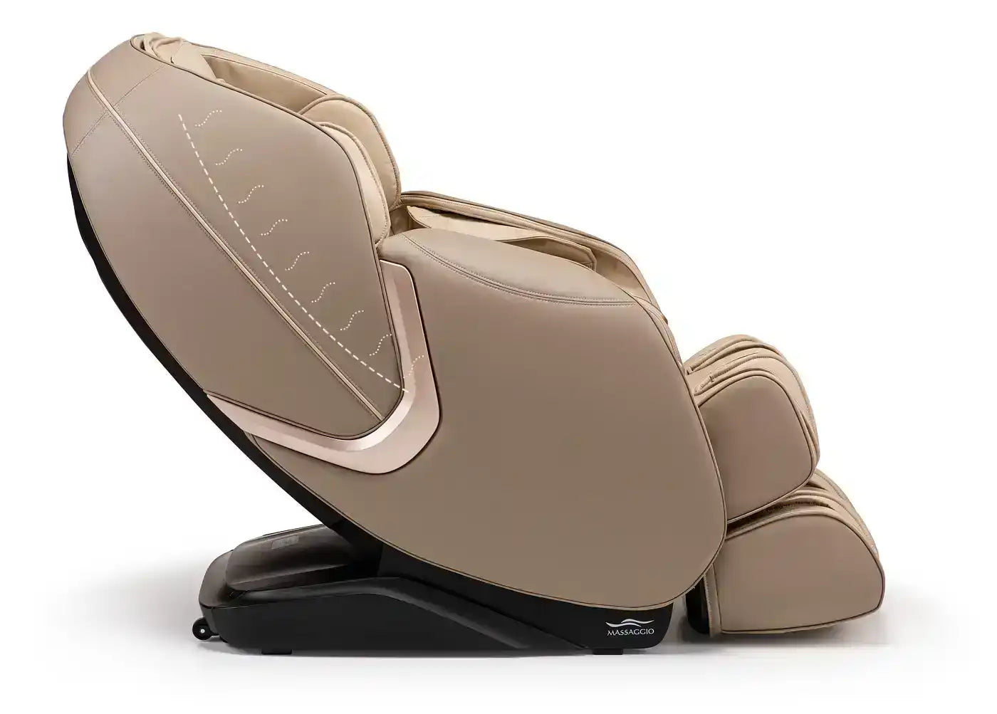 Beige leren massagestoel met gebogen armleuningen en een zwarte basis.