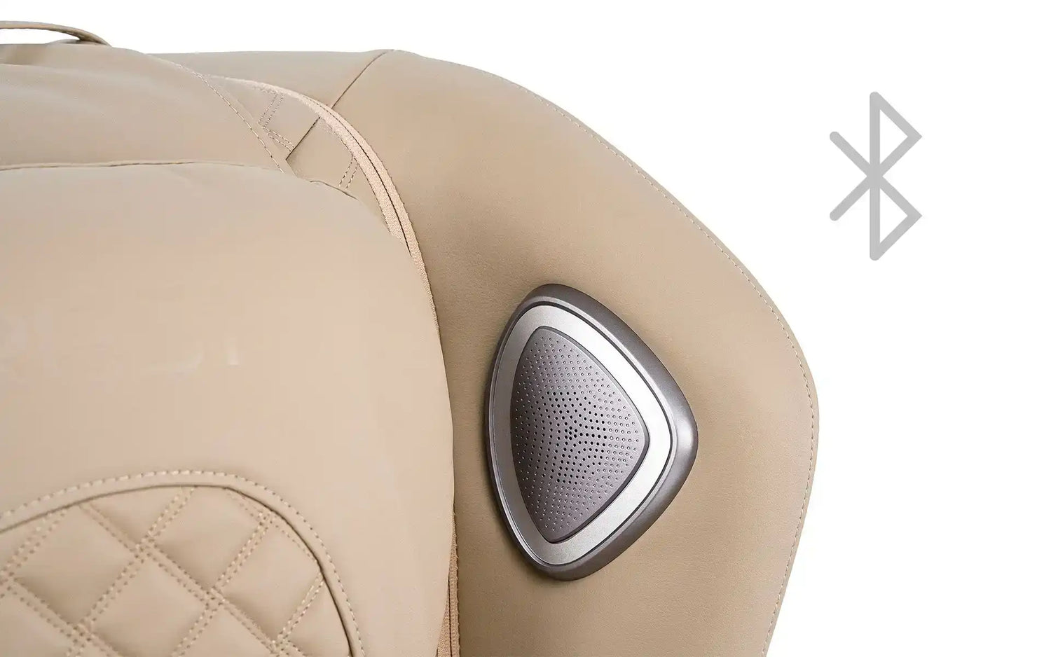 Beige leren massagestoel met ingebouwde luidspreker en Bluetooth-verbinding.