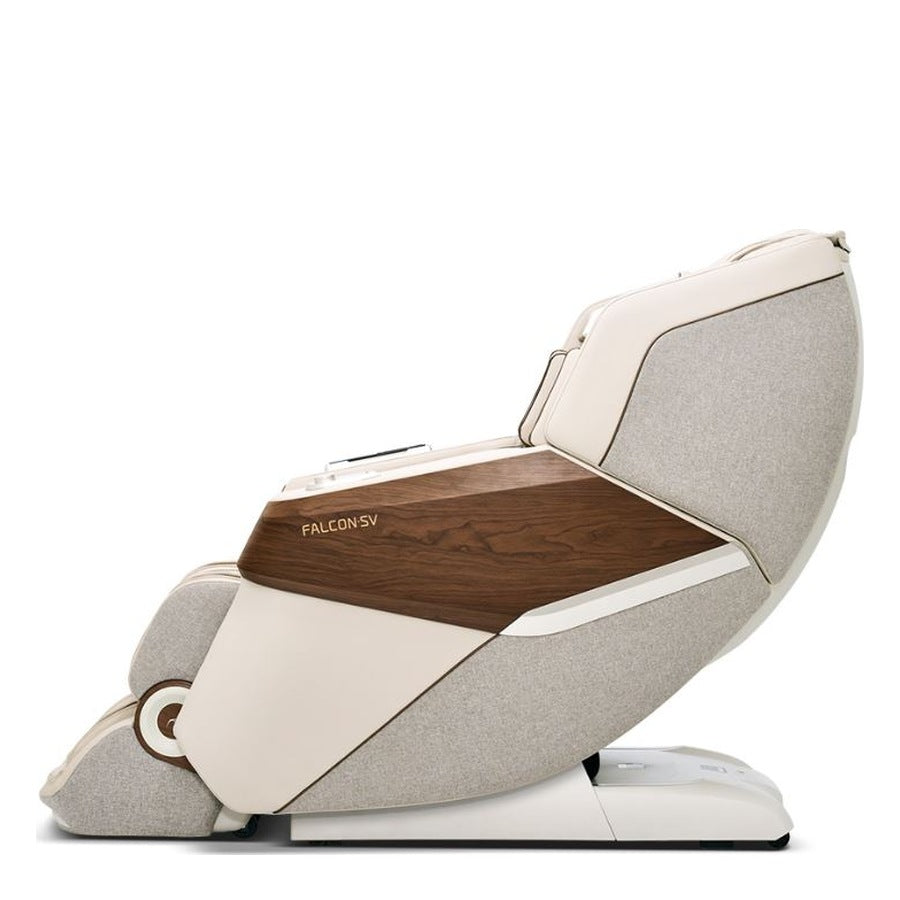 Bodyfriend Falcon SV massagestoel van opzij, met de beensteun omhoog