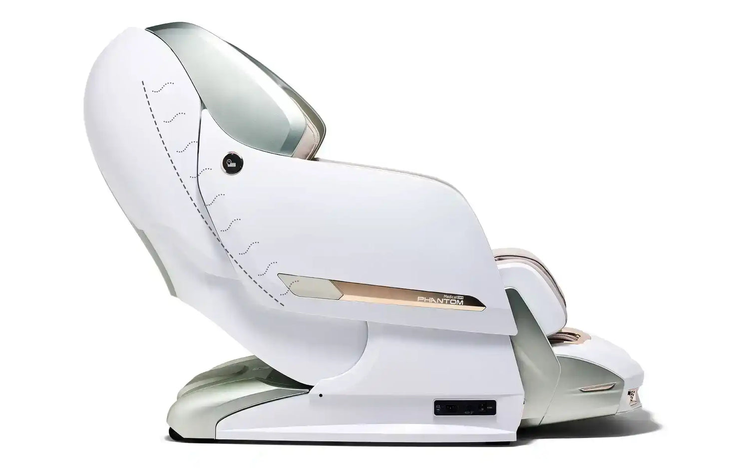 Witte en zilveren massagetstoel met gebogen ergonomisch ontwerp.